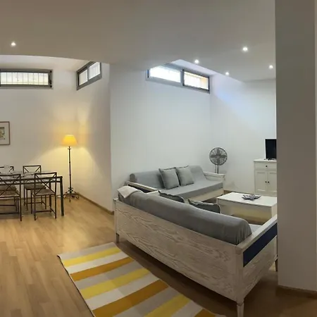 Apartment Sunny House - Casa Escapada *